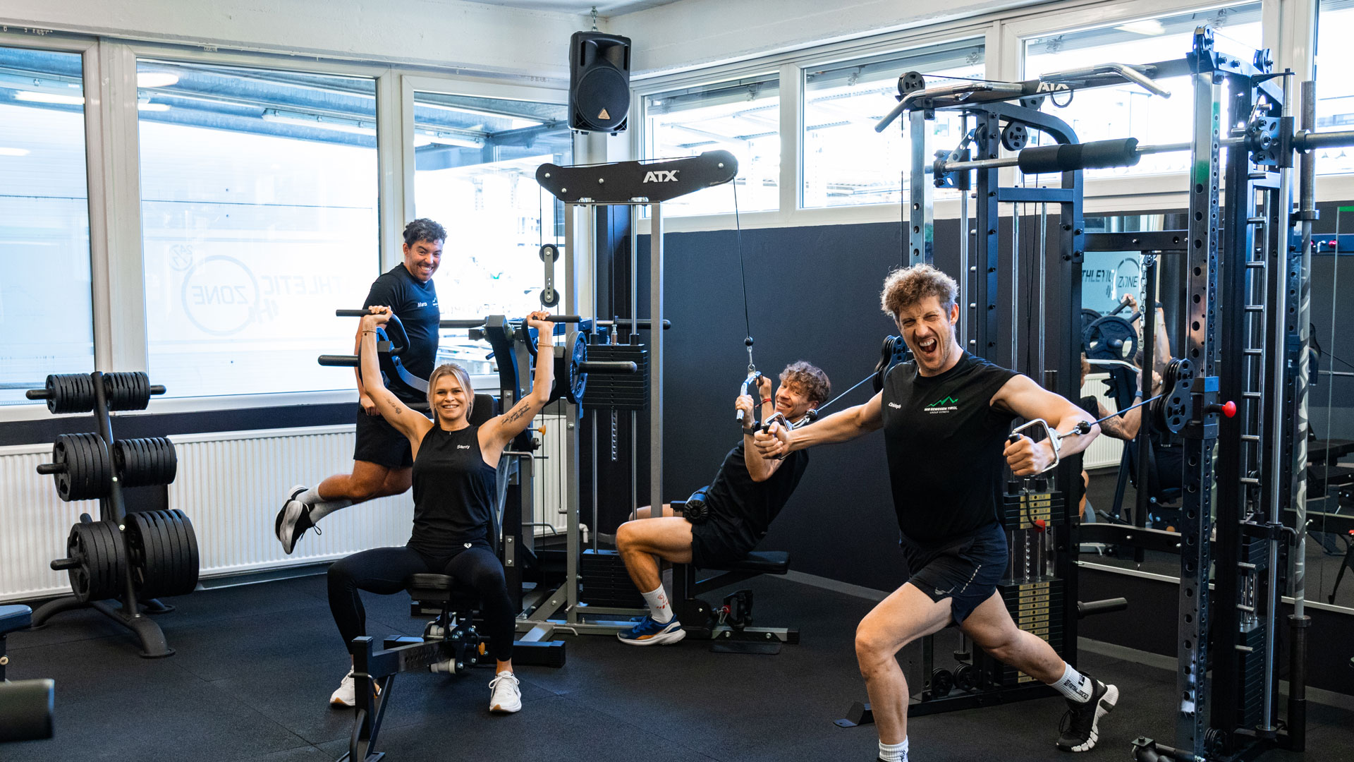 CrossFit, HYROX und Athletic Training in Innsbruck - Wir bewegen Tirol